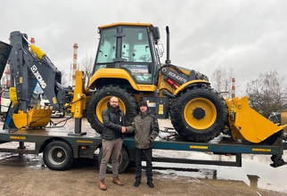 Отгрузка экскаватора-погрузчика XCMG XC8-S3570
